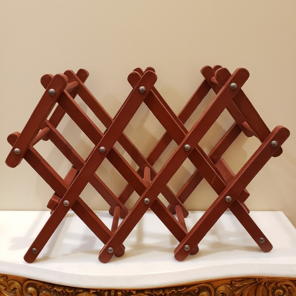 LEATHER WINE RACK